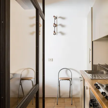 A World Aparts - 13 T.argentina * Rom