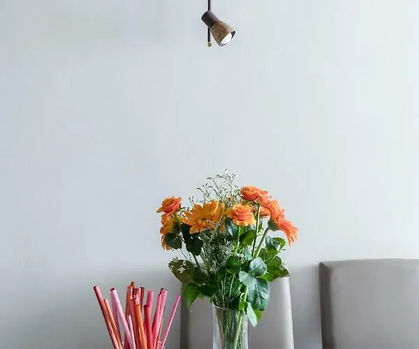 A World Aparts - 13 T.argentina Ρώμη